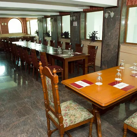 酒店 The Castle 茨雷沃